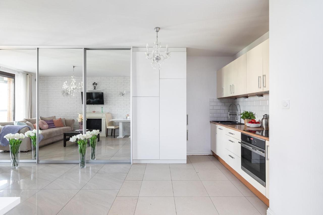 Superapart Towarowa 35 Warsaw
